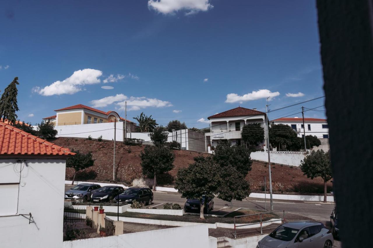 Middle Point Hostel Sardoal Exterior photo
